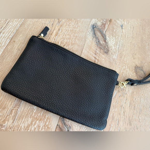 Adrienne Vittadini Wristlet like new - Picture 1 of 5